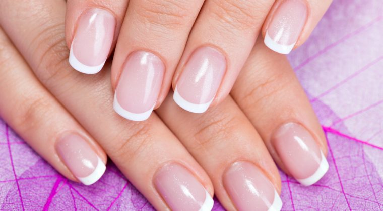 Nagelbeugel plaatsen