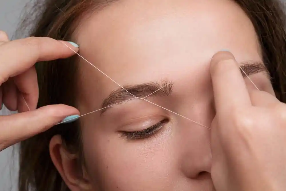 Brows & Lashes/Threading bij Beautyhouse Rotterdam